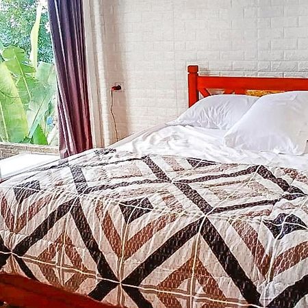 Pondok Tubing Poncokusumo Syariah Redpartner Malang Buitenkant foto
